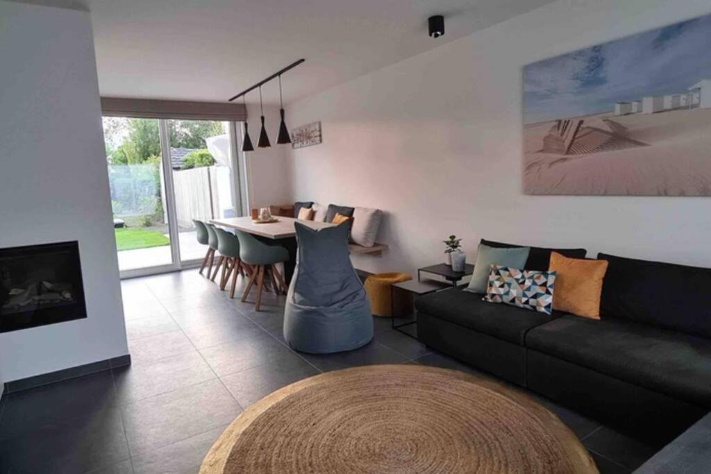 Die Huis 14-Een Oase Van Rust Tussen Polders En Kust ออสเทนด์ ภายนอก รูปภาพ